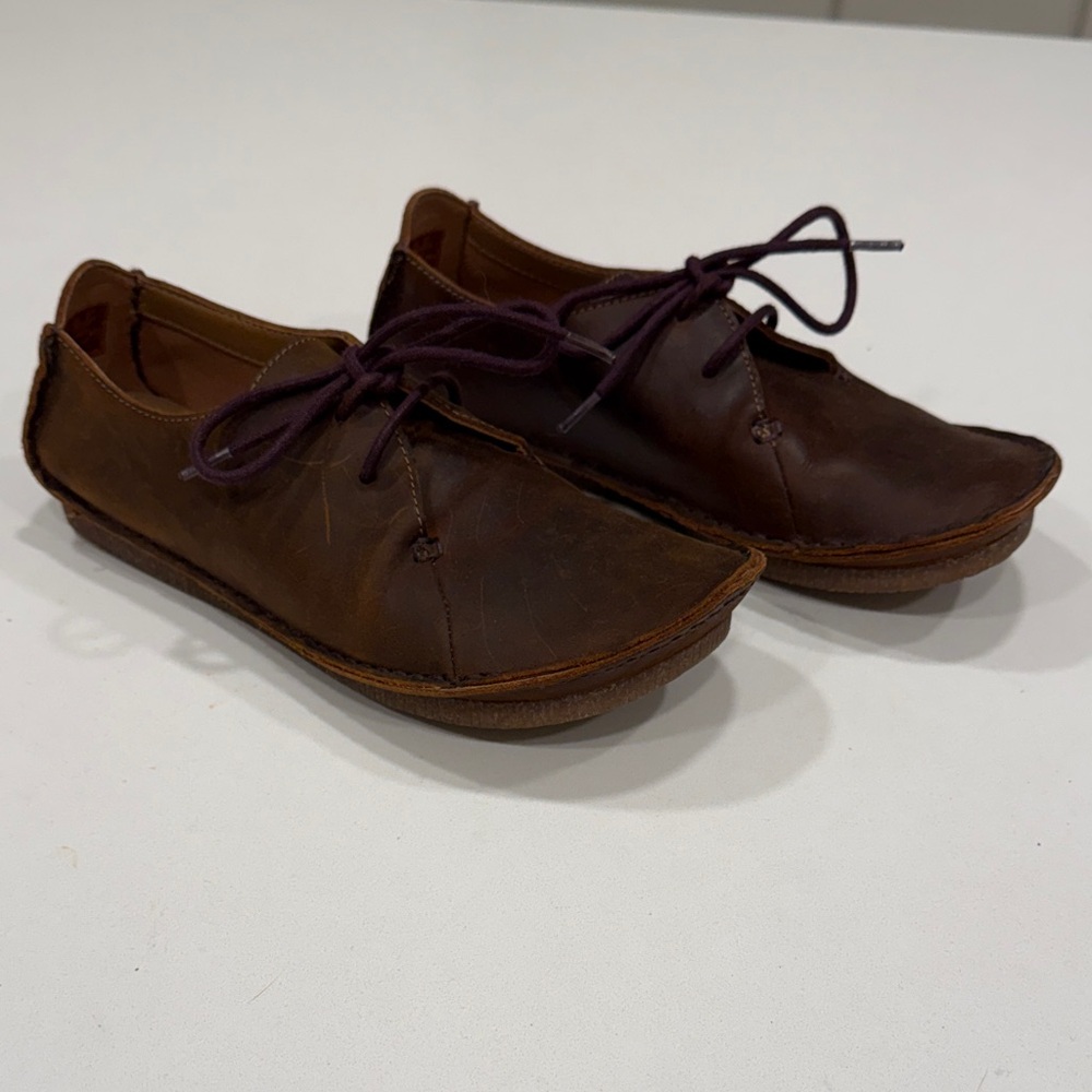 Clark’s Brown Desert Boot - Size 8